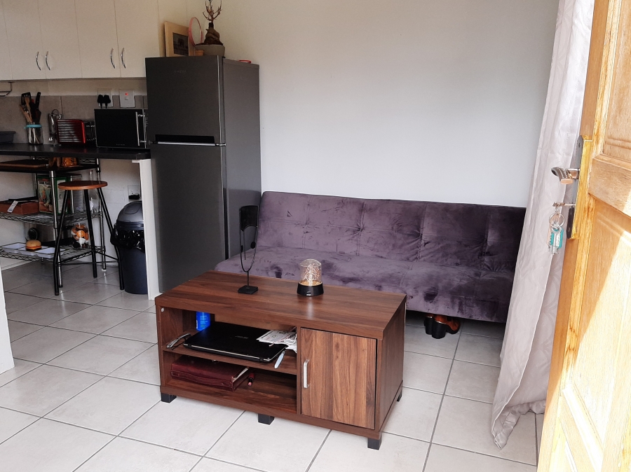 To Let 1 Bedroom Property for Rent in Van Der Stel Western Cape